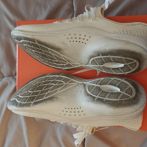 CROCS LiteRide 360 Pacer White Sneakers Womens Size 8 - Picture 3 of 3